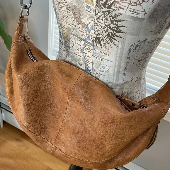 Latico Callie Crossbody - Picture 8 of 9